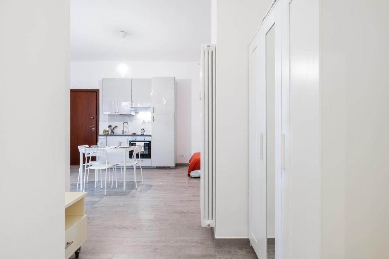 בולוניה Giardini Margherita Monolocale Con Balcone מראה חיצוני תמונה