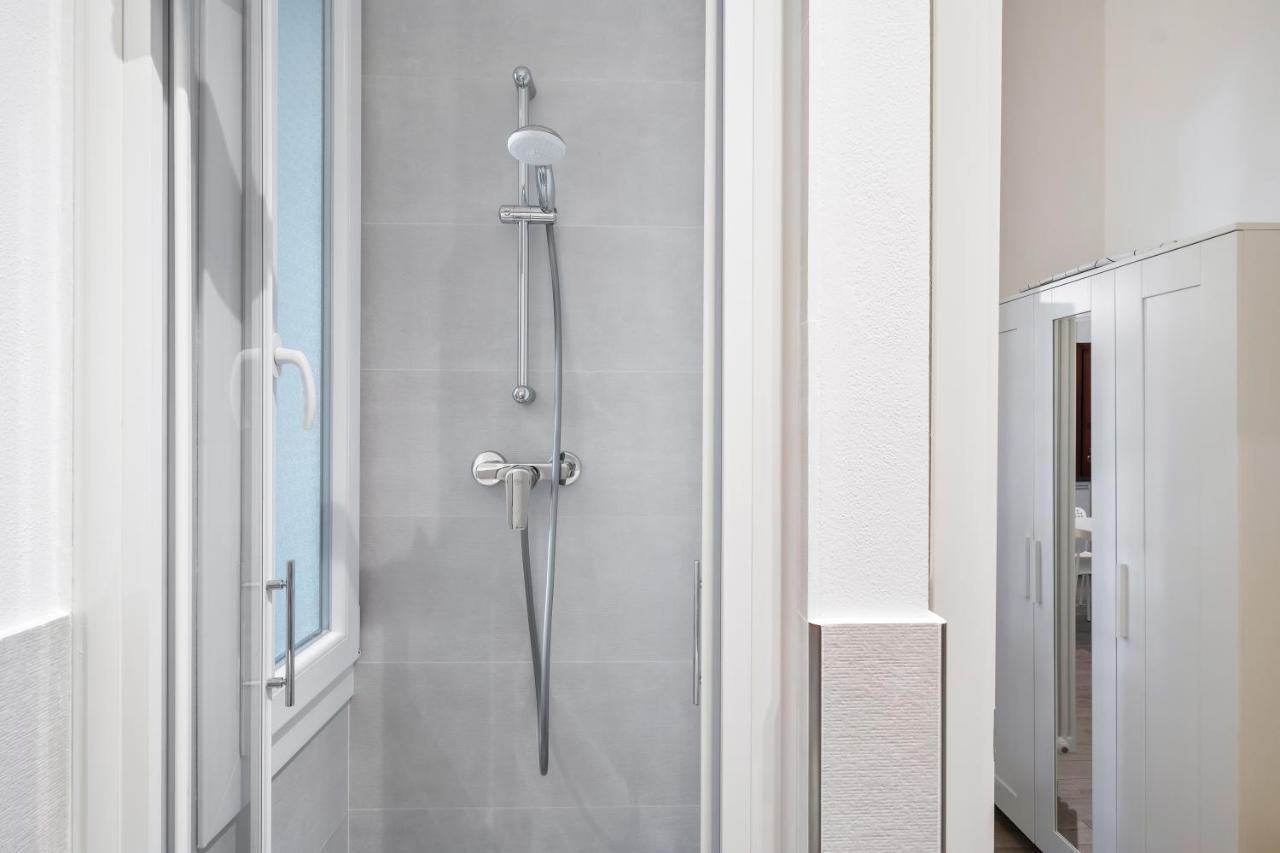 בולוניה Giardini Margherita Monolocale Con Balcone מראה חיצוני תמונה